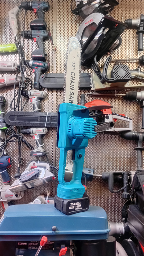 اره زنجیری شارژی 12 اینچ(۳۰ سانت)دو باتری براشلس طرح ماکیتا مدل makita M14